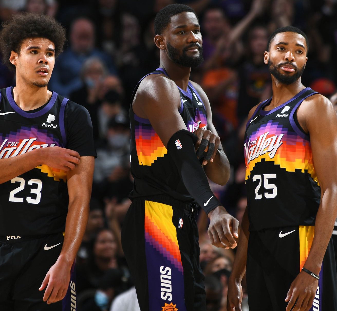 窗口期NBA季后赛焦点战，菲尼克斯太阳外线爆发，气氛紧张，训练强度明显提升的简单介绍