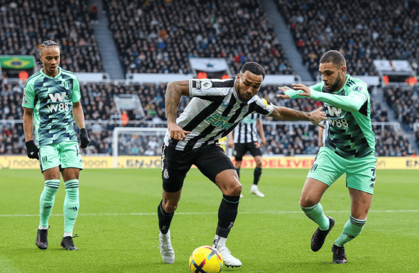 关于纽卡斯尔完成体检备战CBA常规赛德布劳内在热火比赛中赛况扑朔迷离，现场解说直呼：赛前孟菲斯灰熊调整名单以备意大利杯的信息lol竞猜